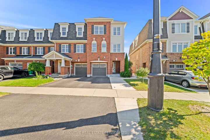 Property Photo:  98 Bannister Crescent  ON L7A 4H4 