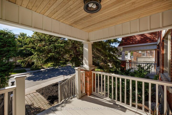 Property Photo:  167 Hickory Street  ON K1Y 3T7 