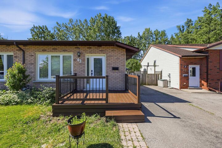 Property Photo:  42 Terrace Avenue  ON L3C 2C4 