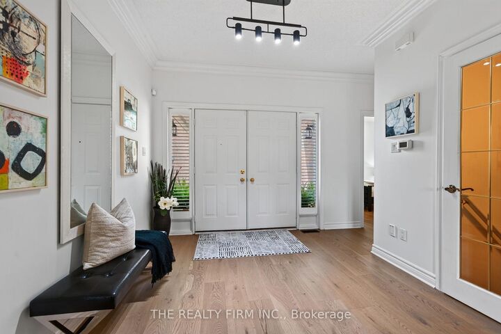 Property Photo:  50 Northumberland Road 5  ON N6H 5J2 