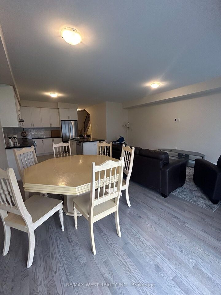 Property Photo:  50 Lorne Thomas Place  ON L9R 0T8 