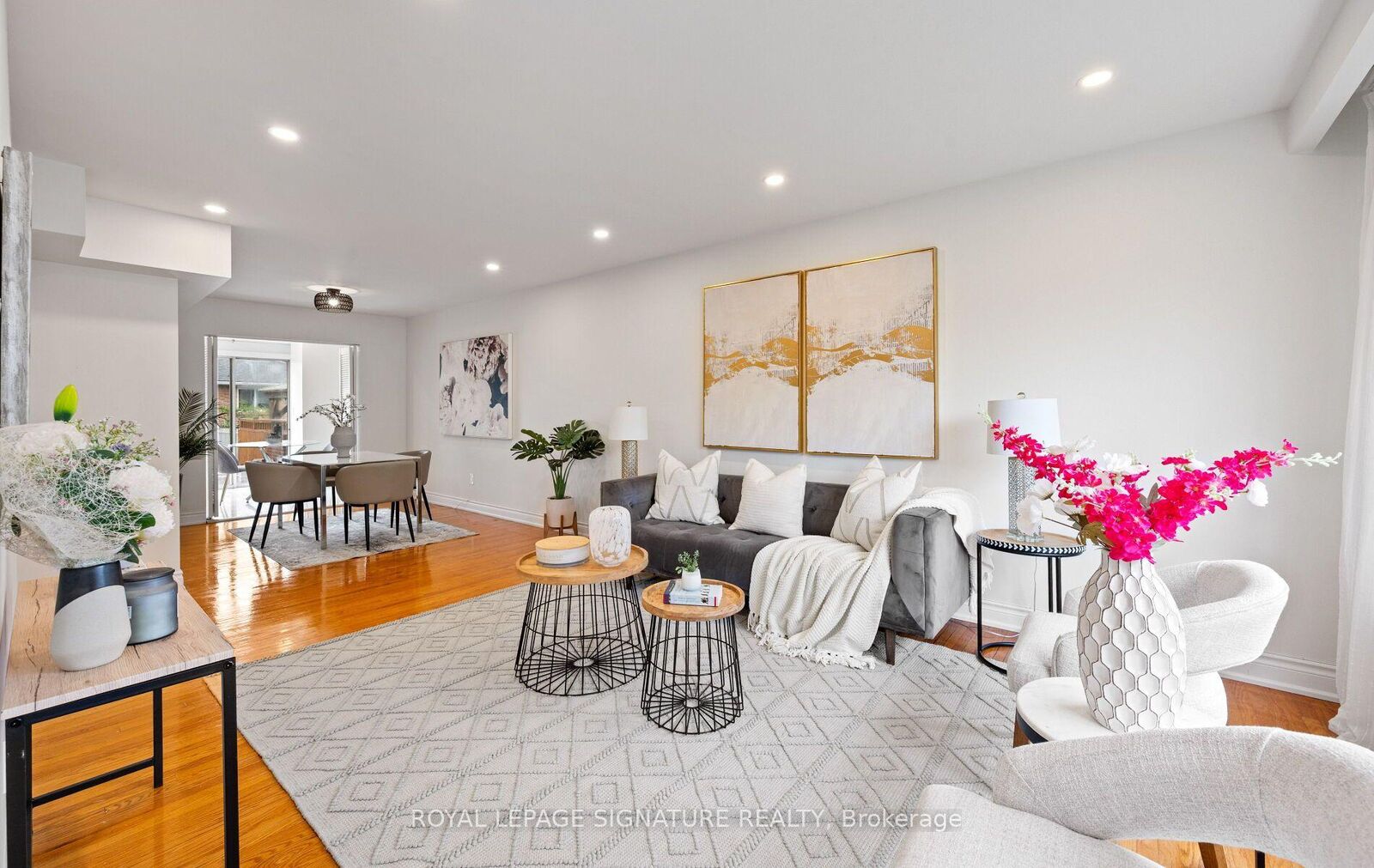Photo de la propriété: 783 Dodsworth Crescent ON L4Y 2H8