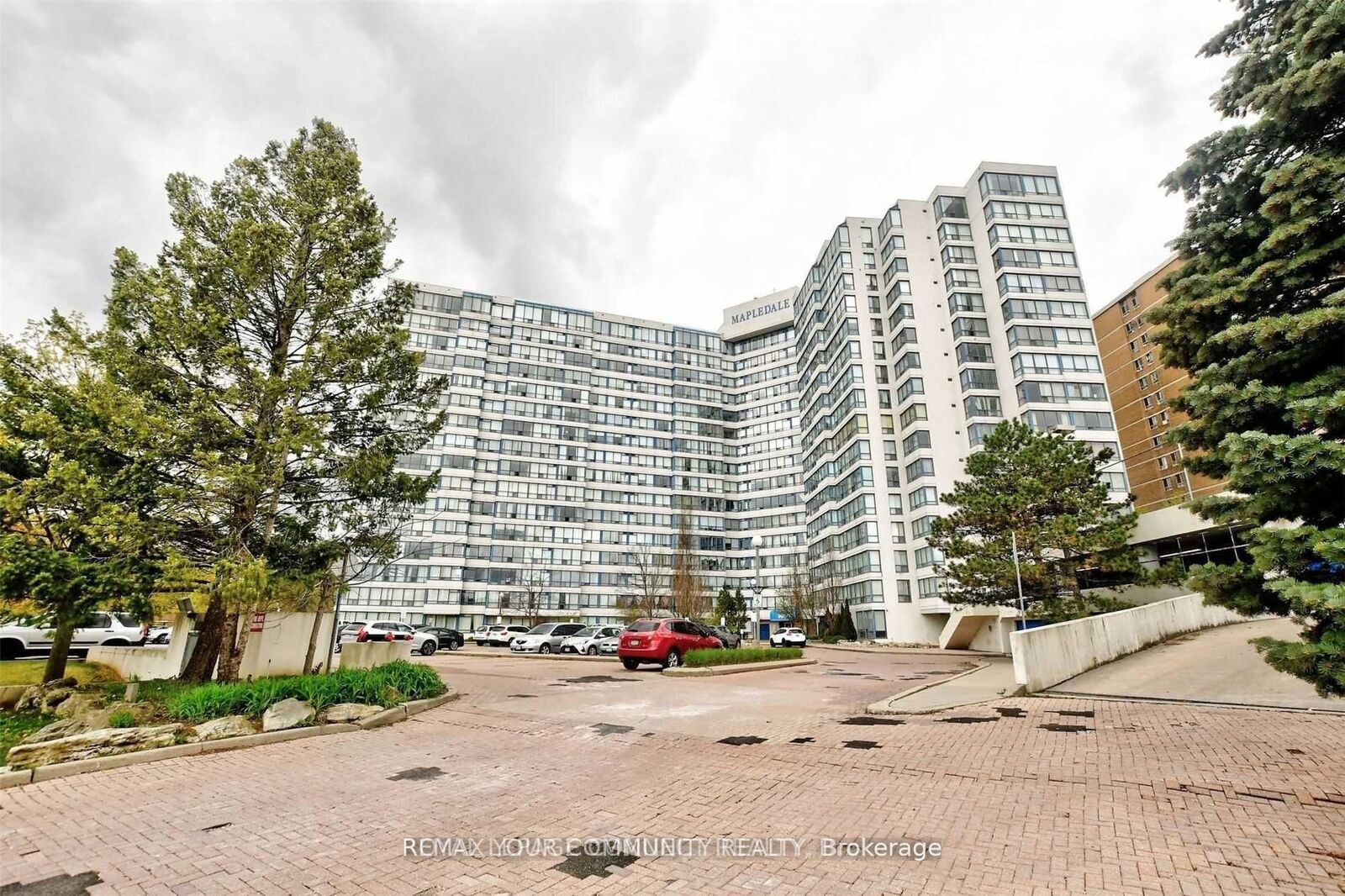 Property Photo:  3050 Ellesmere Road Ph14  ON M1E 5E6 