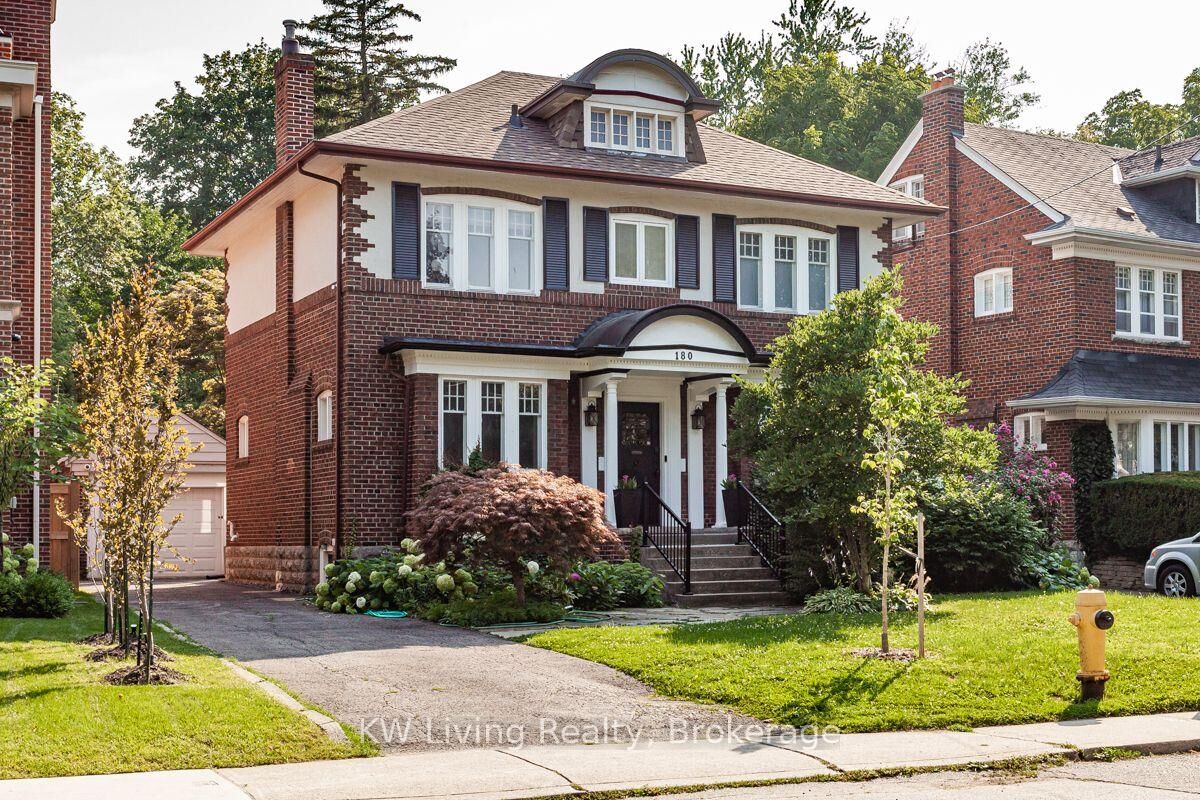 Property Photo:  180 Dinnick Crescent  ON M4N 1M3 