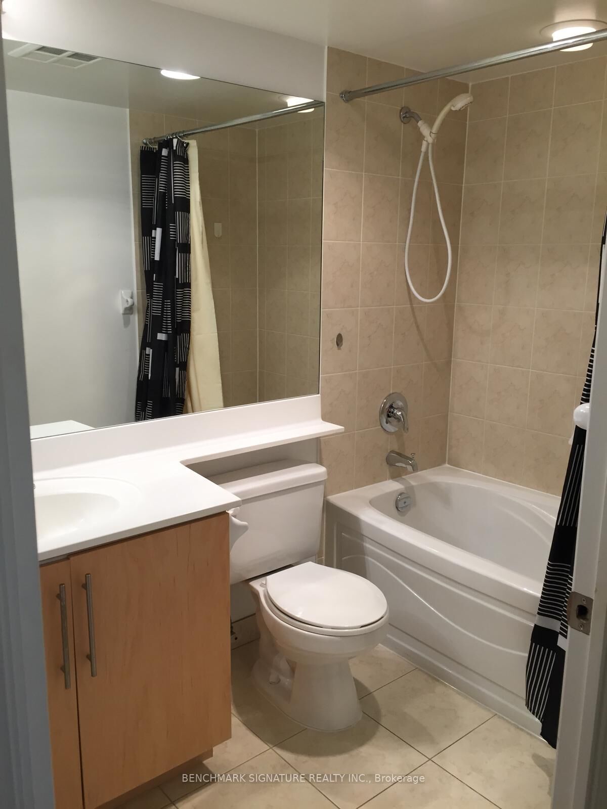 Property Photo:  33 Cox Boulevard 506  ON L3R 8A6 