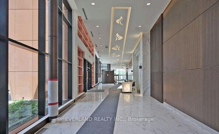 Property Photo:  95 McMahon Drive 1702  ON M2K 0H2 