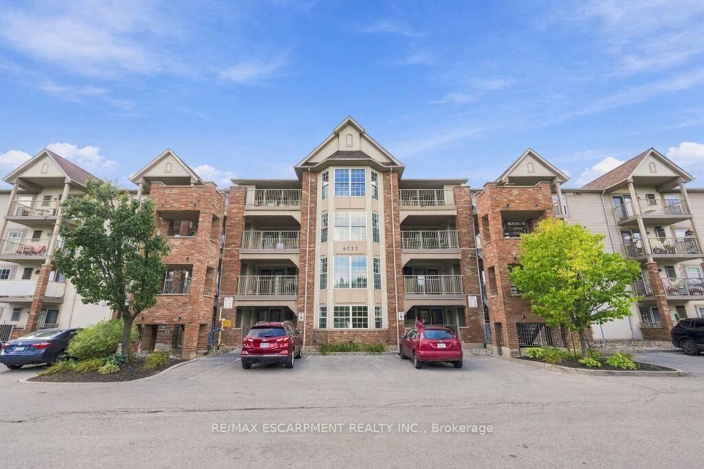 Property Photo: 4025 Kilmer Drive 310 ON L7M 4M5