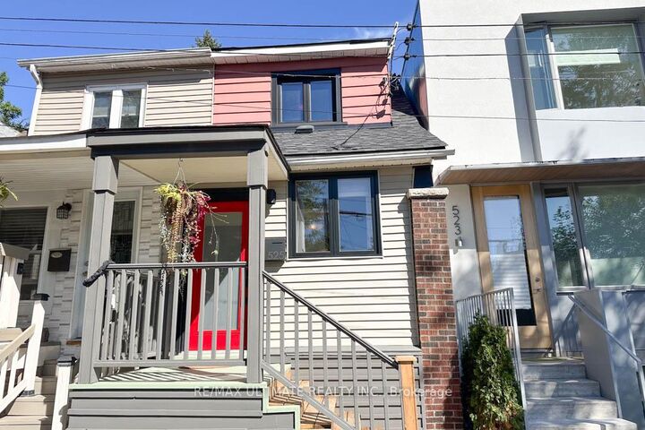 Photo de la propriété: 525 Craven Road ON M4L 2Z6