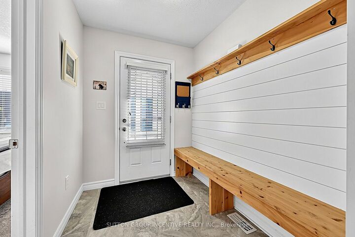 Property Photo:  95 Lucy Lane  ON L3V 7A8 