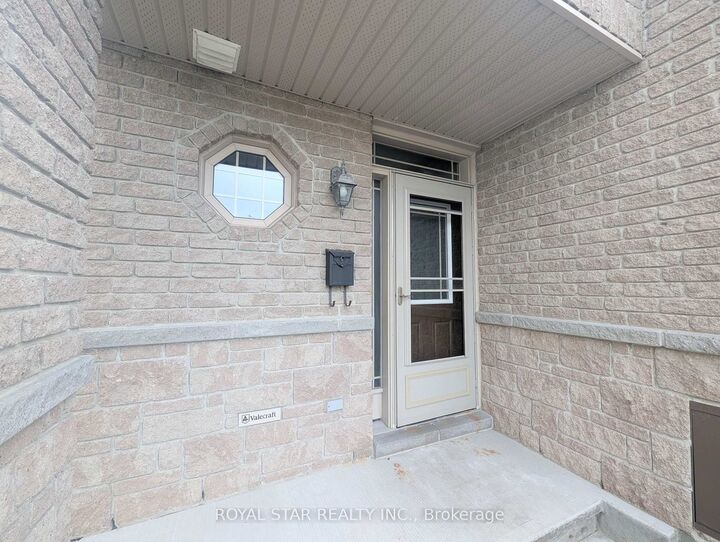 Property Photo: 1543 Carronbridge Circle ON K2M 0G8