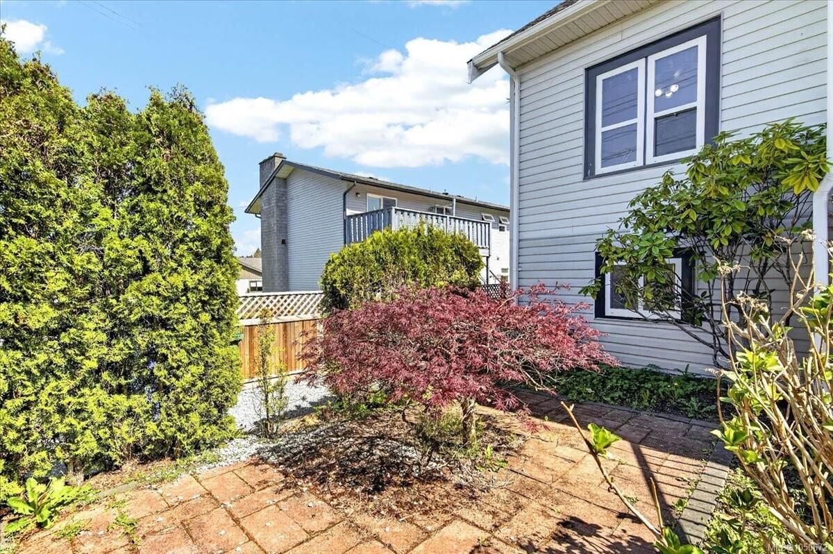 Property Photo:  2893 11th Ave  BC V9Y 2R4 