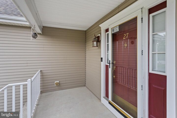 Property Photo:  27 Lincoln Drive  NJ 08022 