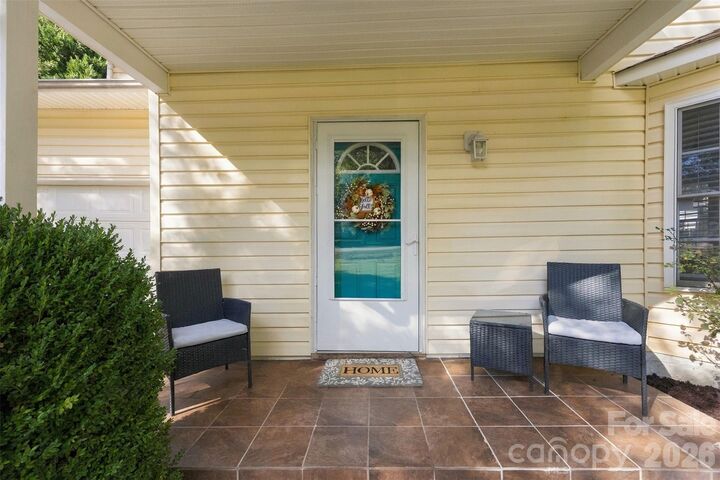 Property Photo:  7519 Katherine Drive  NC 28037 