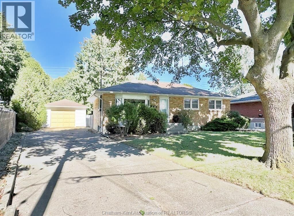 Property Photo:  62 Burton Avenue  ON N7M 4Z5 