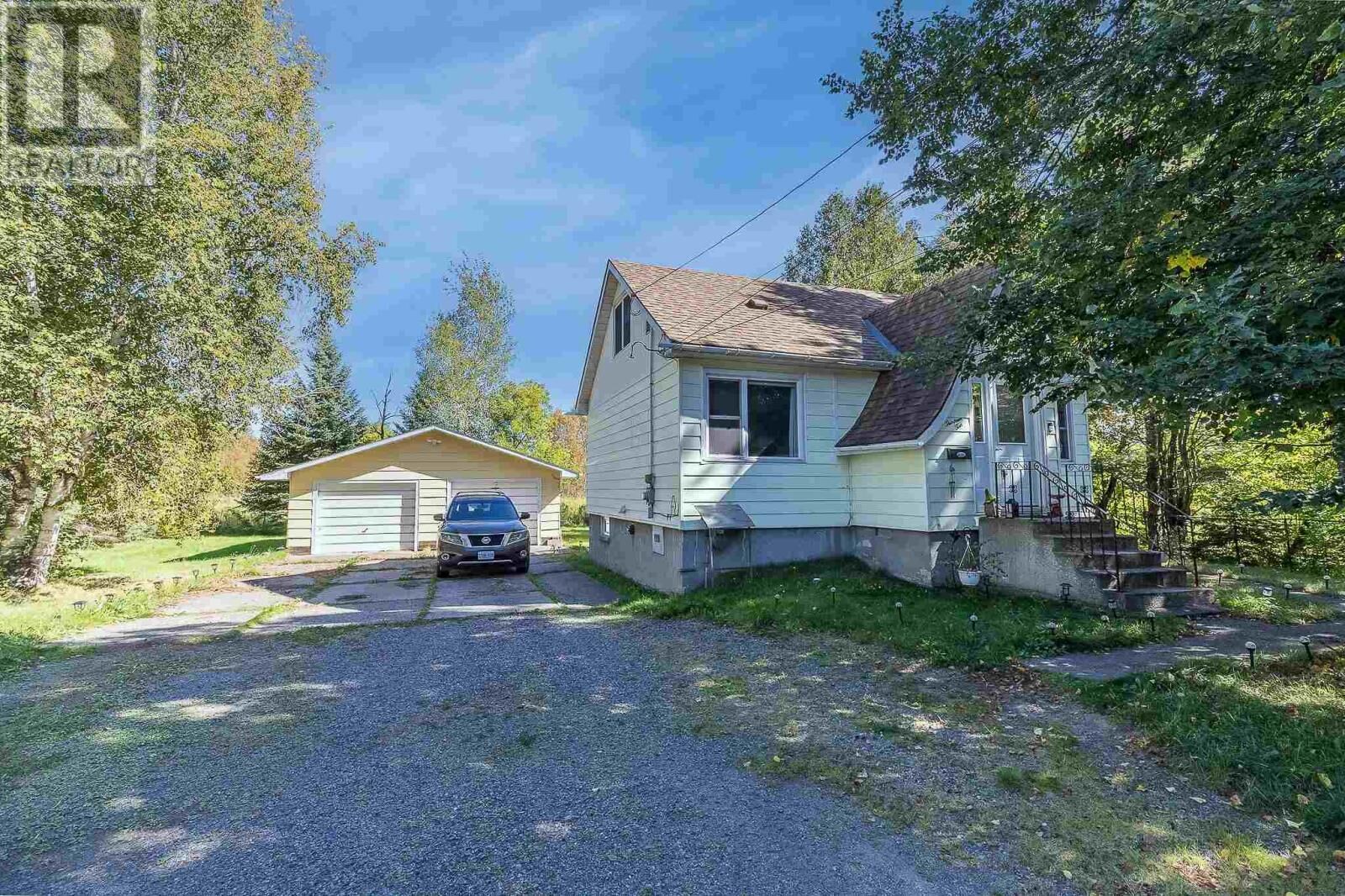 Property Photo: 1310 Peoples Rd ON P6C 3W8