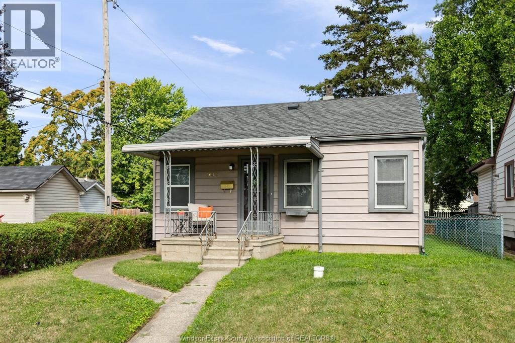 Property Photo:  3672 Girardot  ON N9C 1W5 