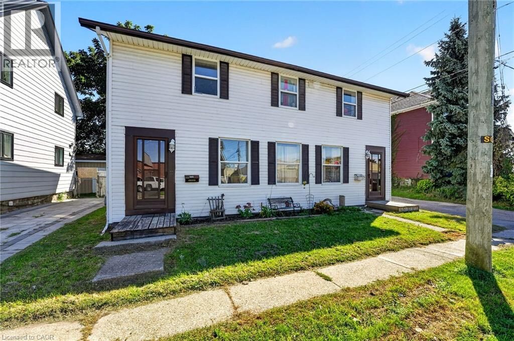 Property Photo:  213 Maple Street  ON N1A 2G3 