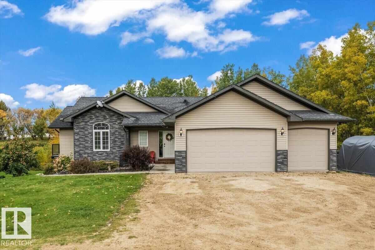 Property Photo:  21-53417 Range Road 14  AB T7Z 1X2 