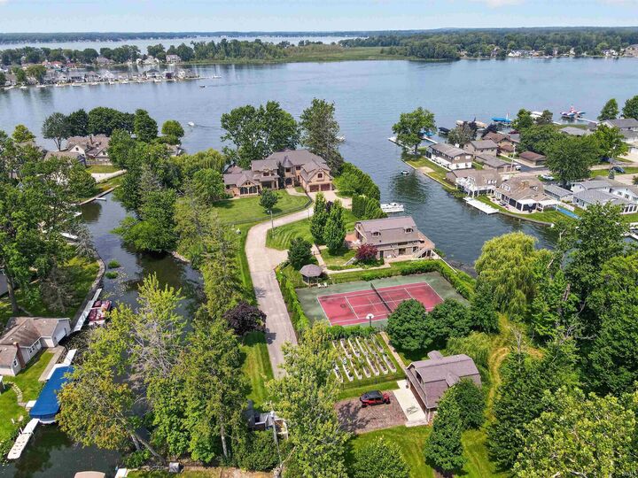 Property Photo:  11751 N Black Point Road  IN 46567-7235 