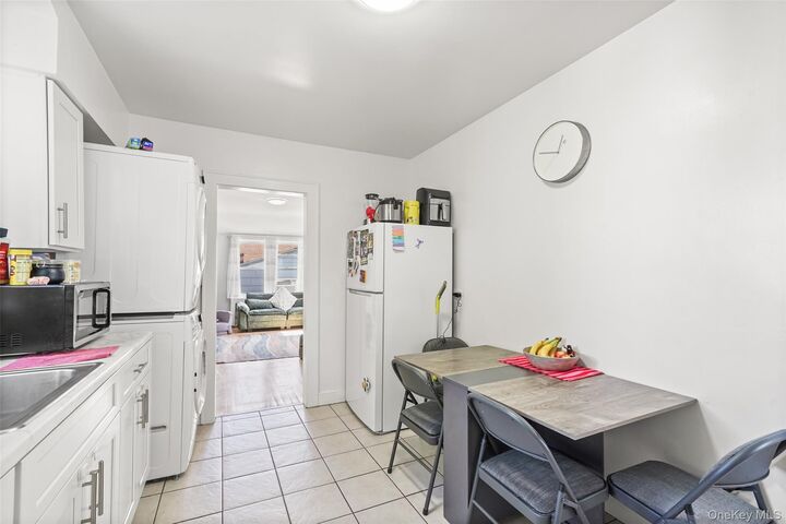 Property Photo:  321 Olivia Street 2  NY 10573 