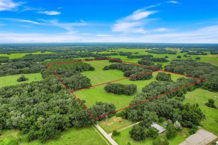 Property Photo:  Cr 722  FL 33597 