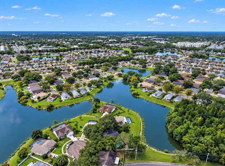Property Photo:  2216 Lake Bay Way  FL 33511 