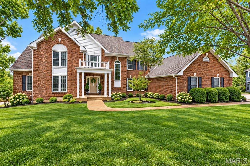 Property Photo:  612 Roundstone Drive  MO 63304 