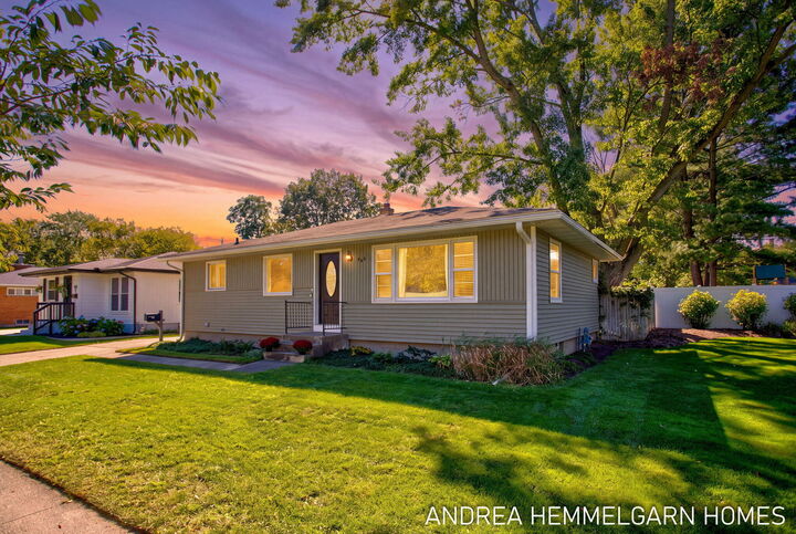 Property Photo: 354 W 31st Street MI 49423