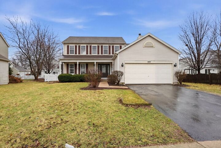 Property Photo: 1919 Spring Ridge Drive IL 60586