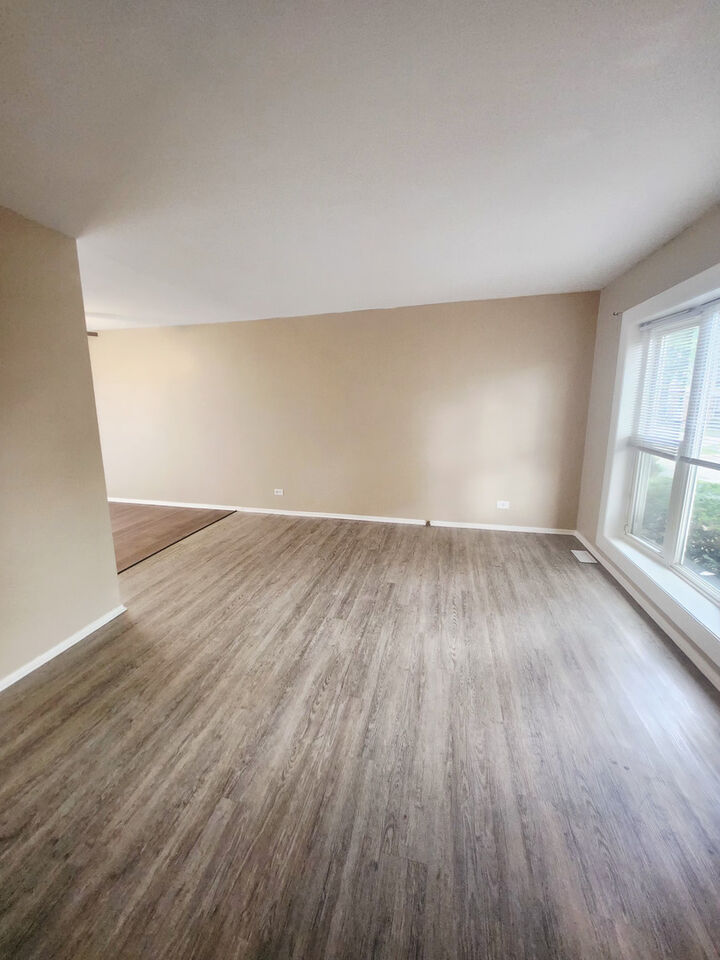 Property Photo: 3152 Medford Court 3152 IL 60107