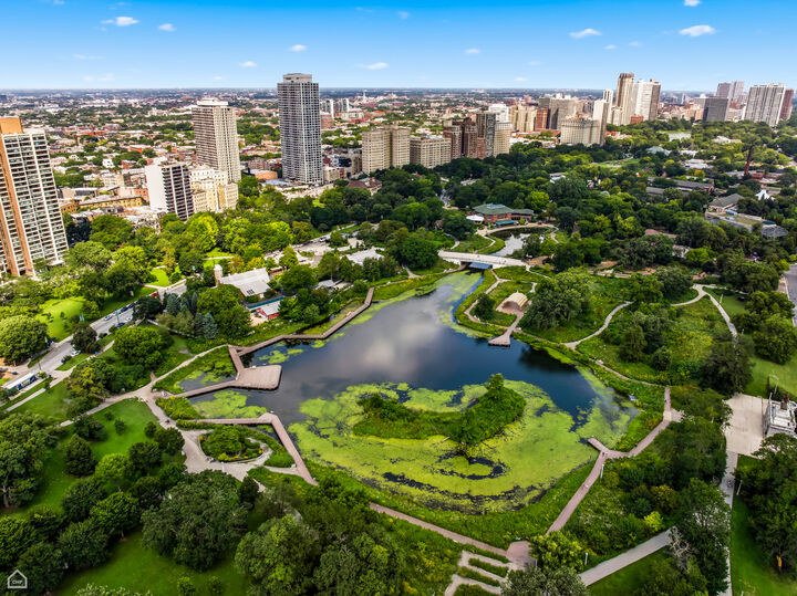 Property Photo: 2800 N Lake Shore Drive 1003 IL 60657