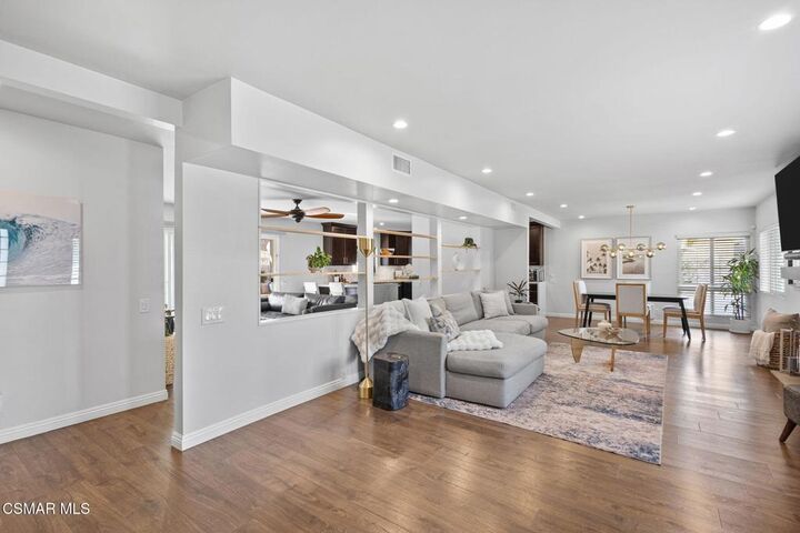 Property Photo:  1079 Avon Circle  CA 91360 