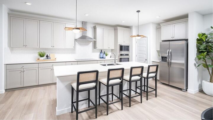 Property Photo: 10324 Tourtine Way CA 95757