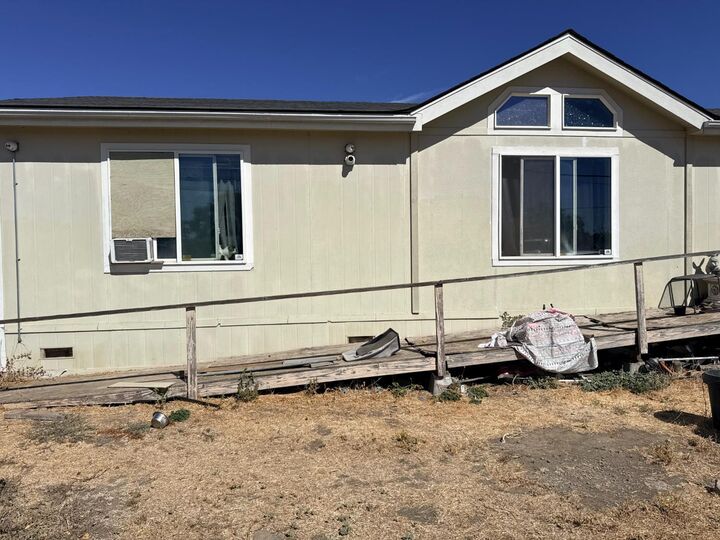 Property Photo: 11663 E Copperopolis Road CA 95215