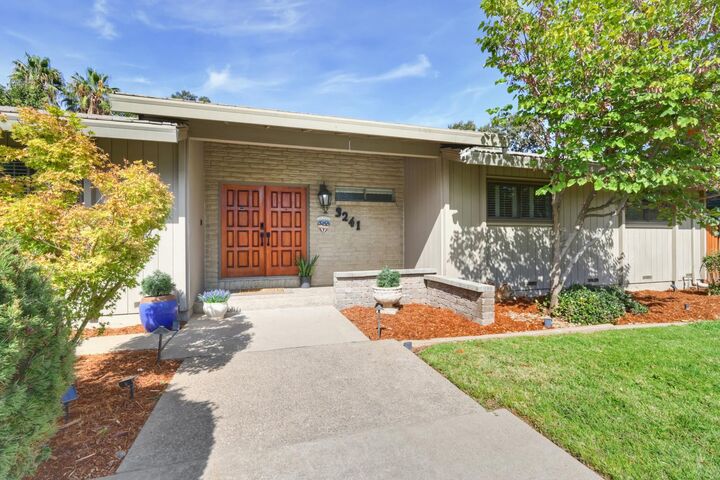 Property Photo: 3241 Clairidge Way CA 95821