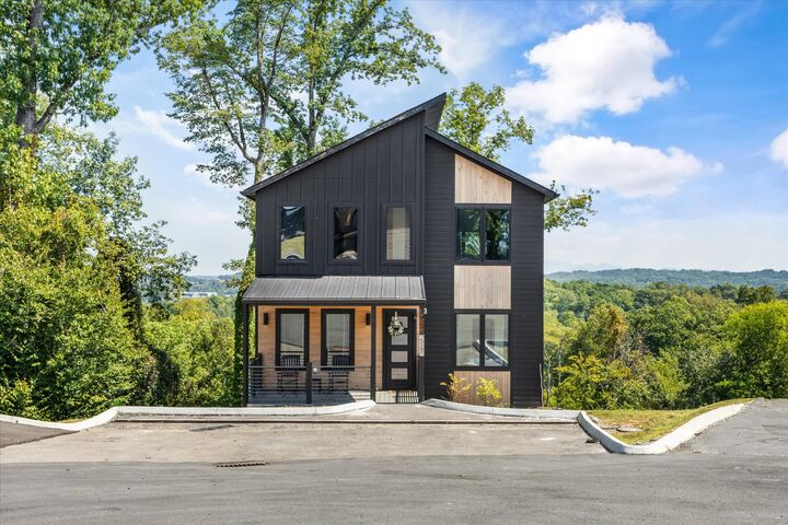 Property Photo: 527 New Venture Way TN 37876