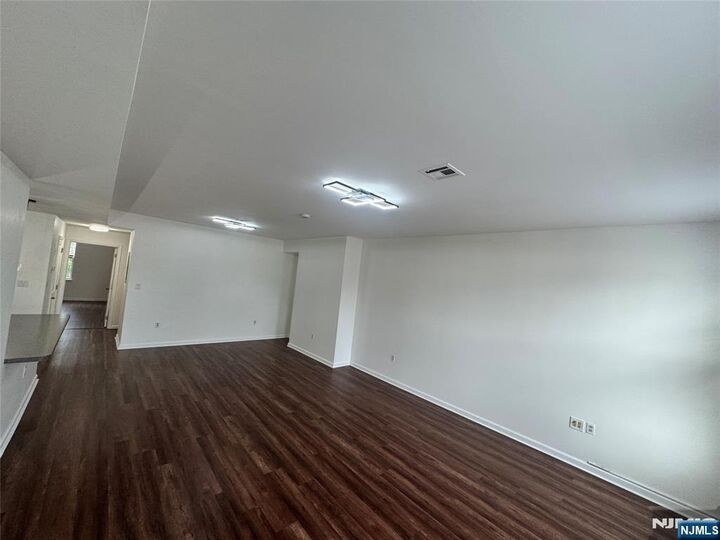 Property Photo:  225 Halladay Street 2B  NJ 07304 