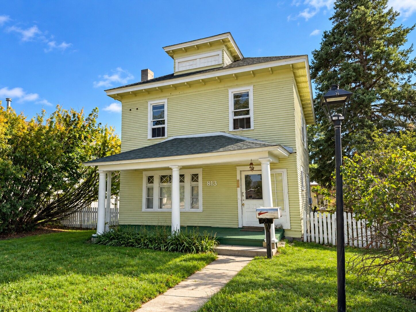 Property Photo:  813 S 3rd Street W  MT 59801 