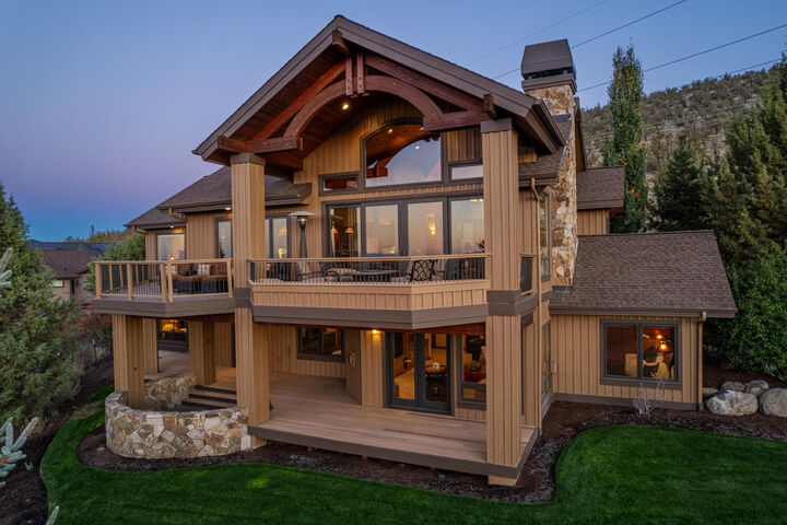 Property Photo:  824 Highland View Loop  OR 97756 