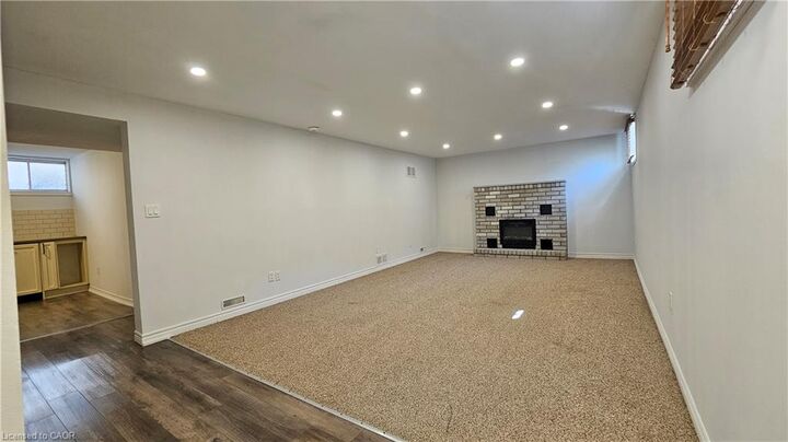 Property Photo:  110 Abbot Drive Lower  ON L8V 4W2 