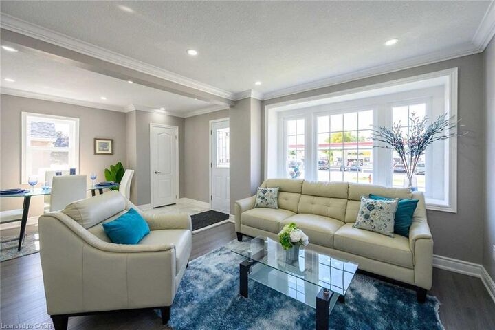 Photo de la propriété:  387 Upper Gage Avenue  ON L8V 4H8 