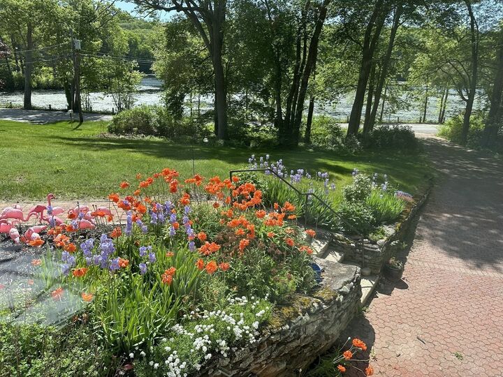 Property Photo:  194 W Sutton Rd  MA 01590 