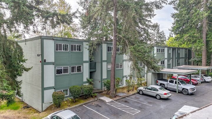 Property Photo: 1003 S 308th Street 34 WA 98003