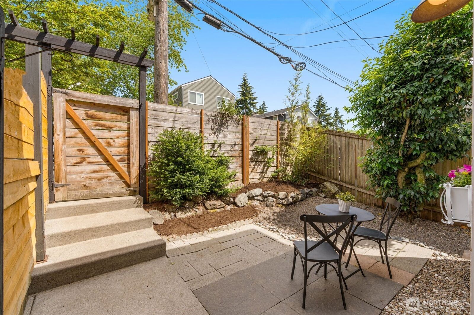 Property Photo: 9121 23rd Avenue NE WA 98115