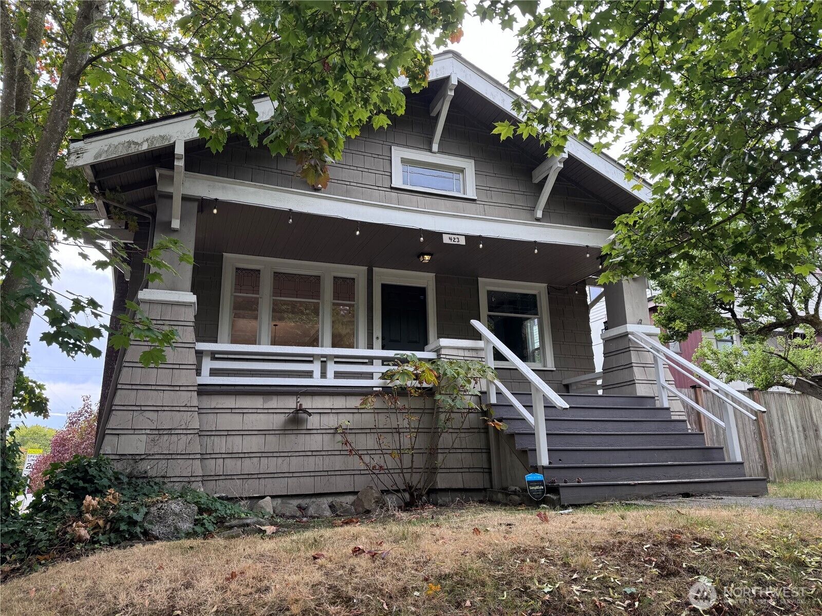 Property Photo: 423 N 50th Street WA 98103