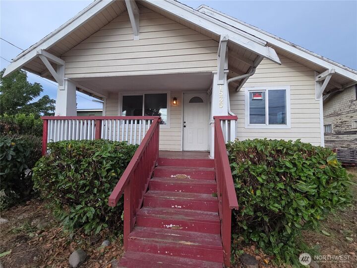 Property Photo: 1536 S State Street WA 98405