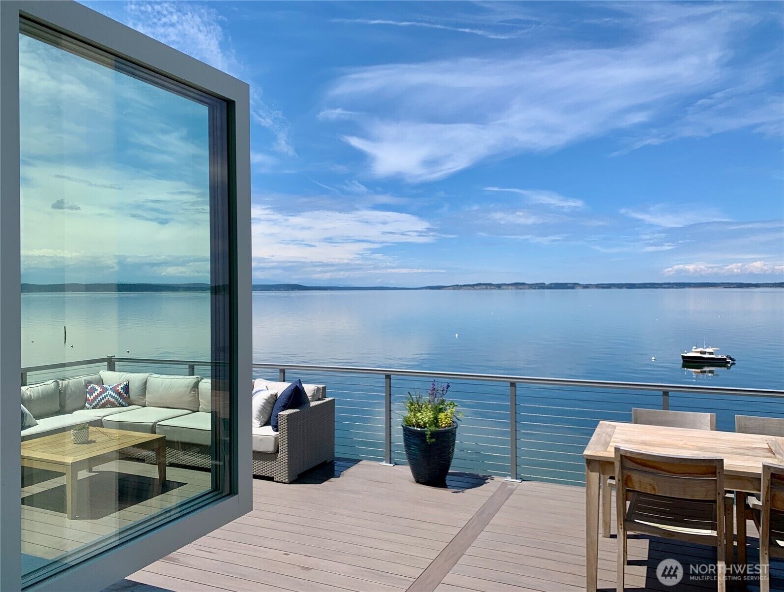 Property Photo: 1033 Blackberry Lane WA 98282