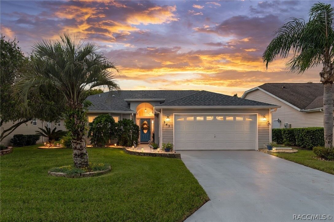Property Photo:  242 N Golf Harbor Path  FL 34450 