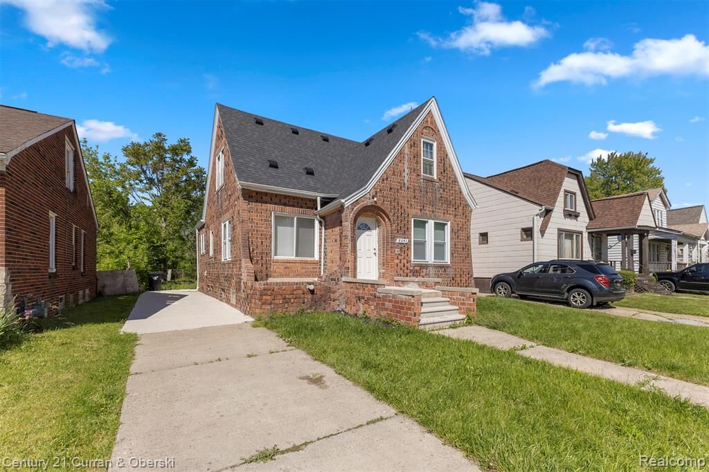 Property Photo: 5251 Nottingham Road MI 48224