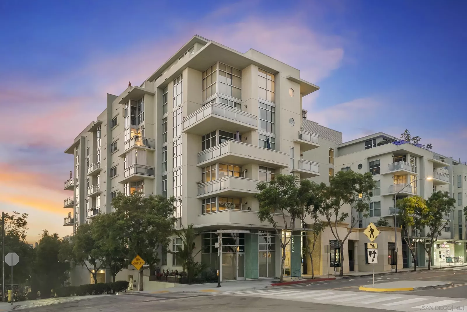 Property Photo:  3812 Park Blvd. 208  CA 92103 
